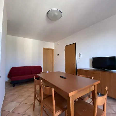 Immobiliare Jvl - Le Ginestre Apartment