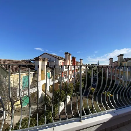 Immobiliare Jvl - Le Ginestre Apartment