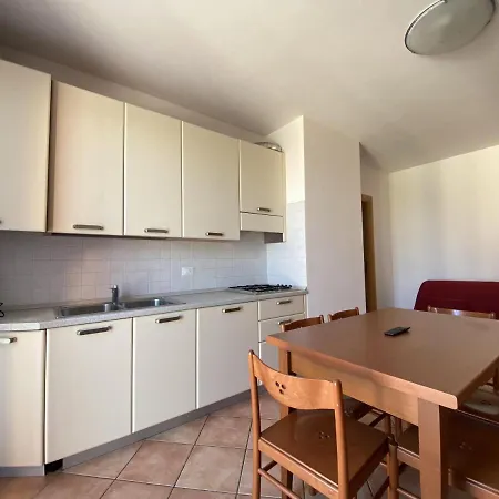 Immobiliare Jvl - Le Ginestre Appartamento